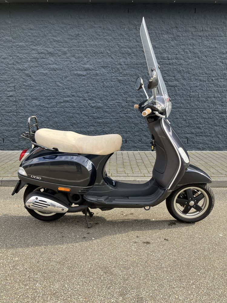 Skuter piaggio vespa lx50