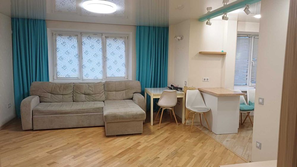 Продам 3-комн.квартиру на Павловом Поле с ремонтом