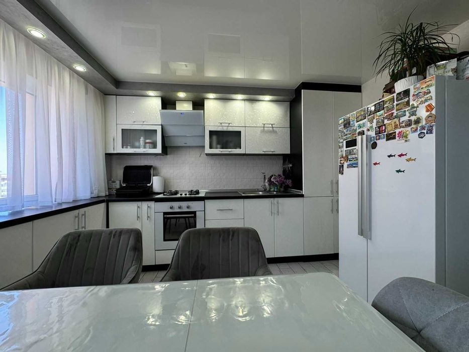 Оренда 3 кімнатної квартири на Подолі!!!