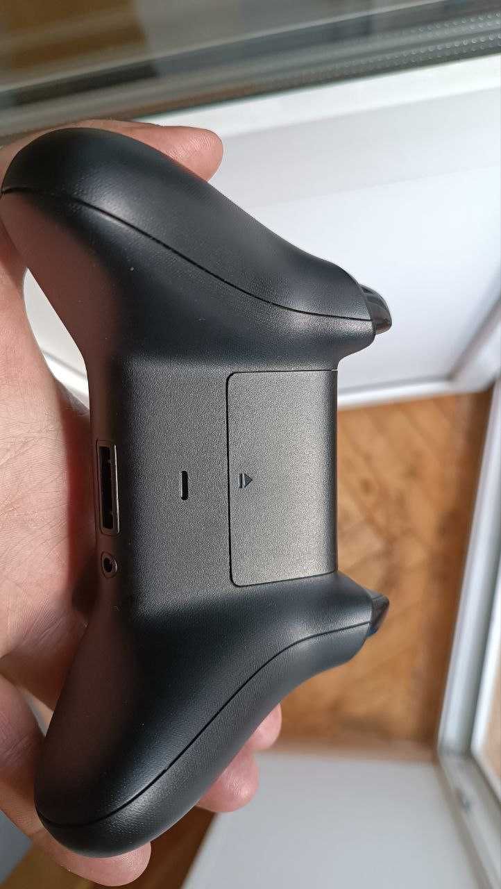 Геймпад (джойстик) Xbox Wireless controller model 1708