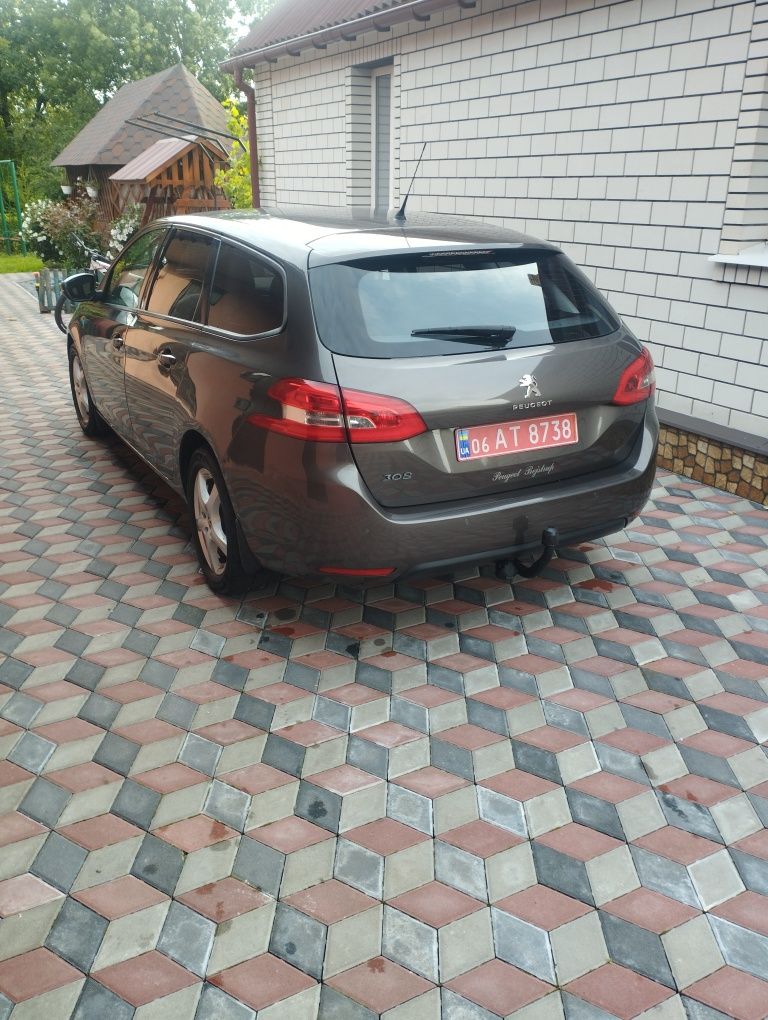 Пежо 308 2014 р 1.6d