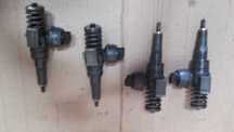 VW Caddy Golf V 2.0 SDI pompowtryskiwacz wtrysk