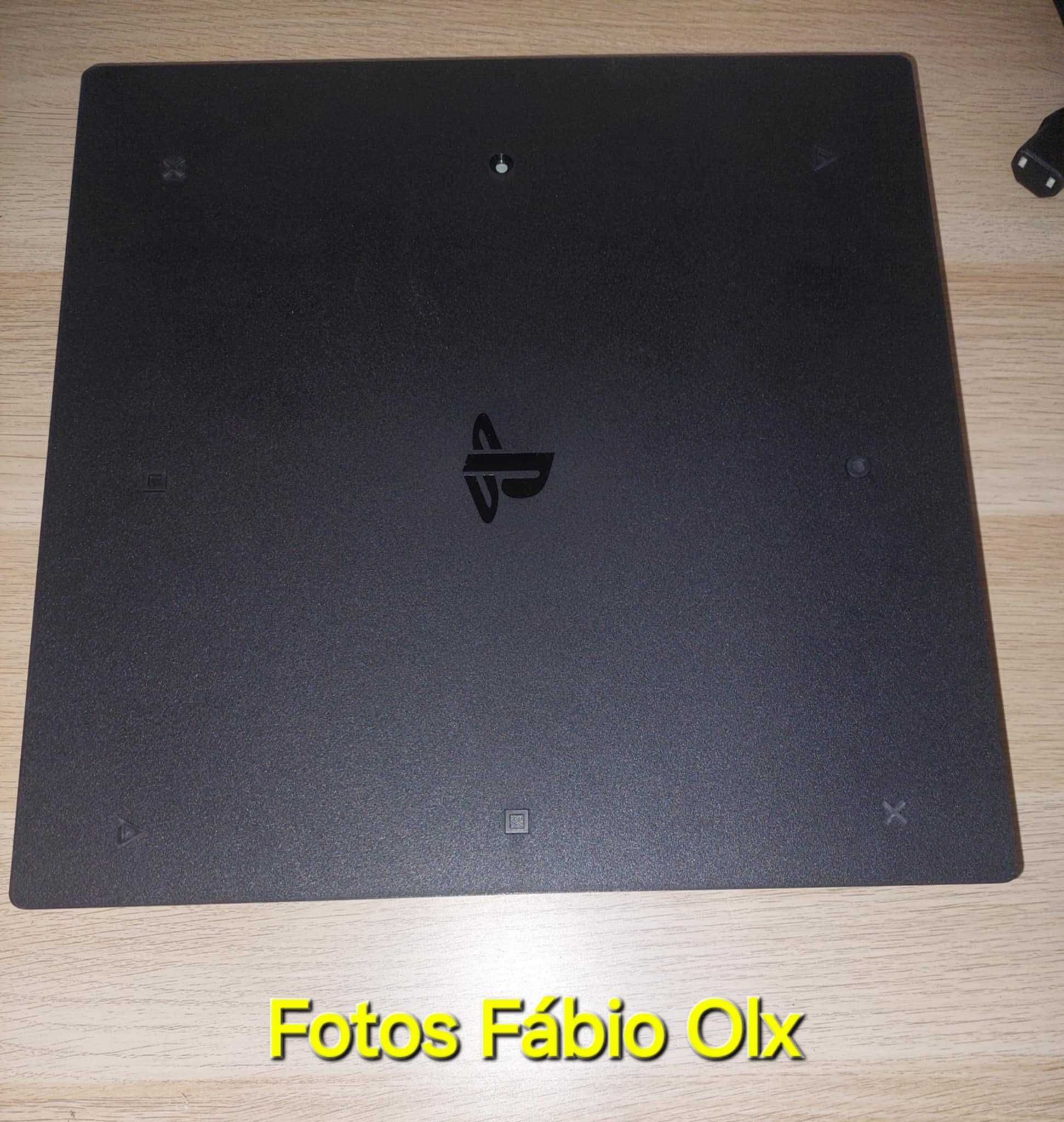 Ps4 Pro de 1 TB 4K + 1 Comando original + 3 Jogos Incluídos