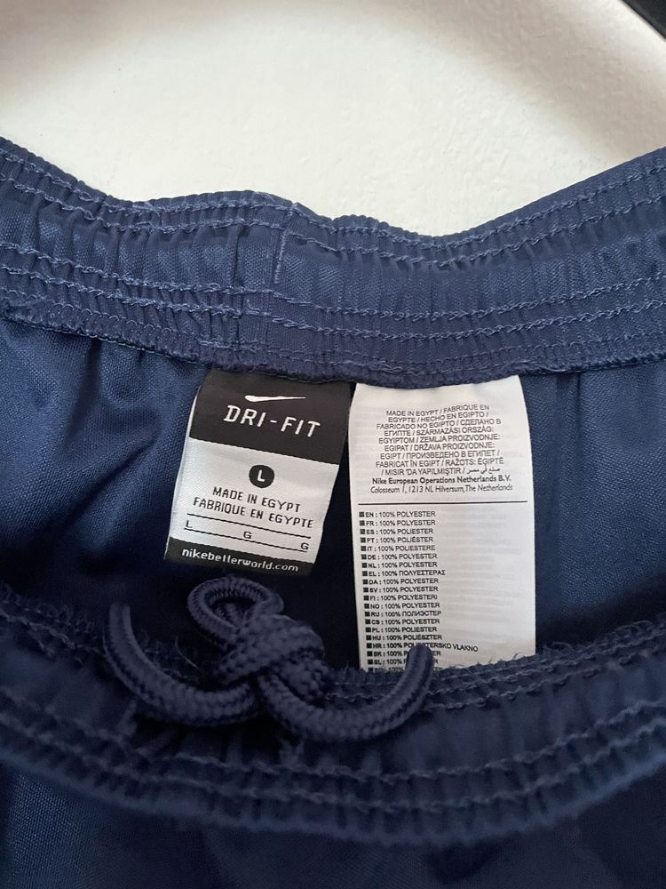 Dry fit nike чоловічі шорти, L розмір, доступна післяплата