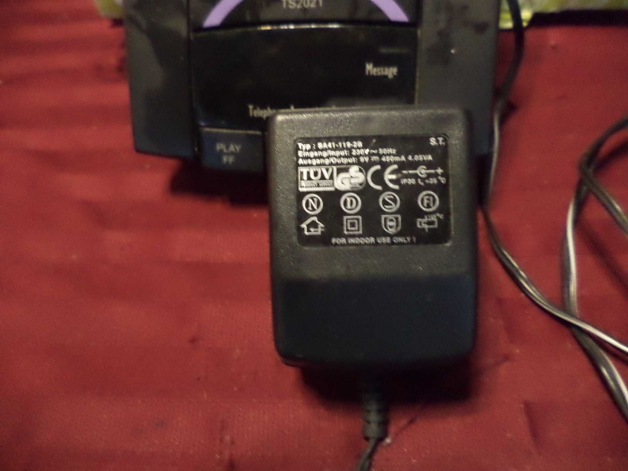 Stara sekretarka telefoniczna