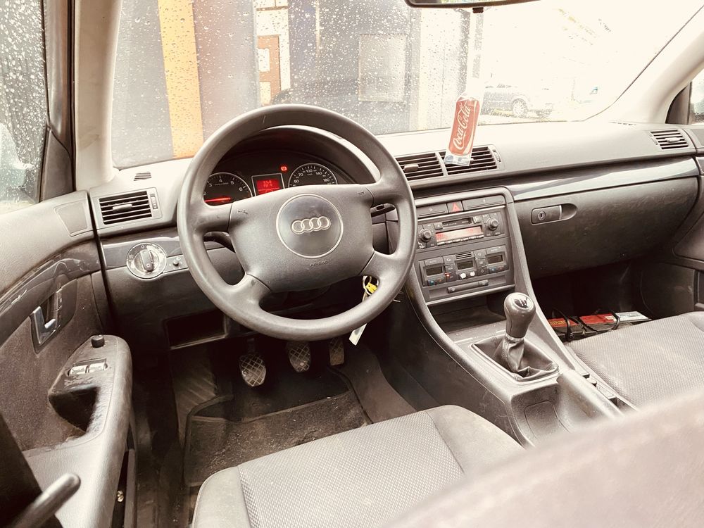 Audi a4 rok 2001 poj 2.0 benz sedan zadbany