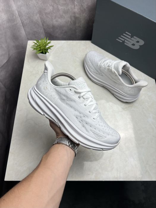 Кроссовки Hoka Clifton 9 Розмір 42 Original Взуття