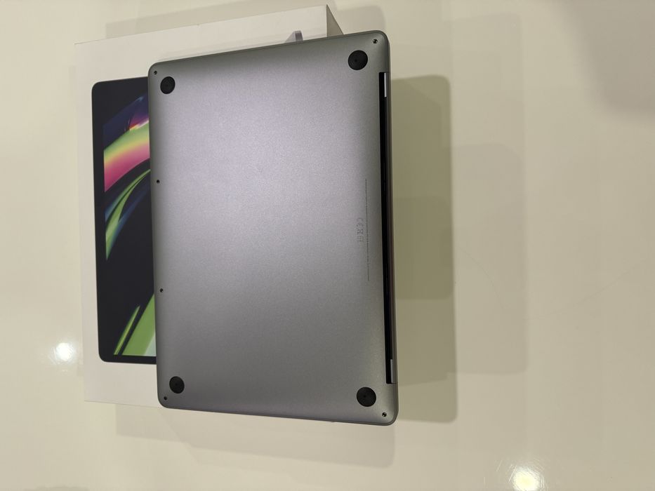 MacBook Pro 13” M1 8GB 256 GB SSD