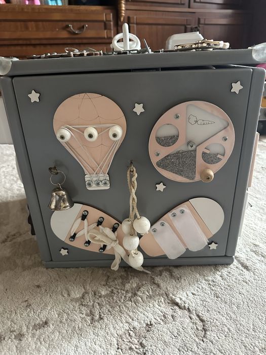 Бізікуб з ящиком для іграшок 30*30