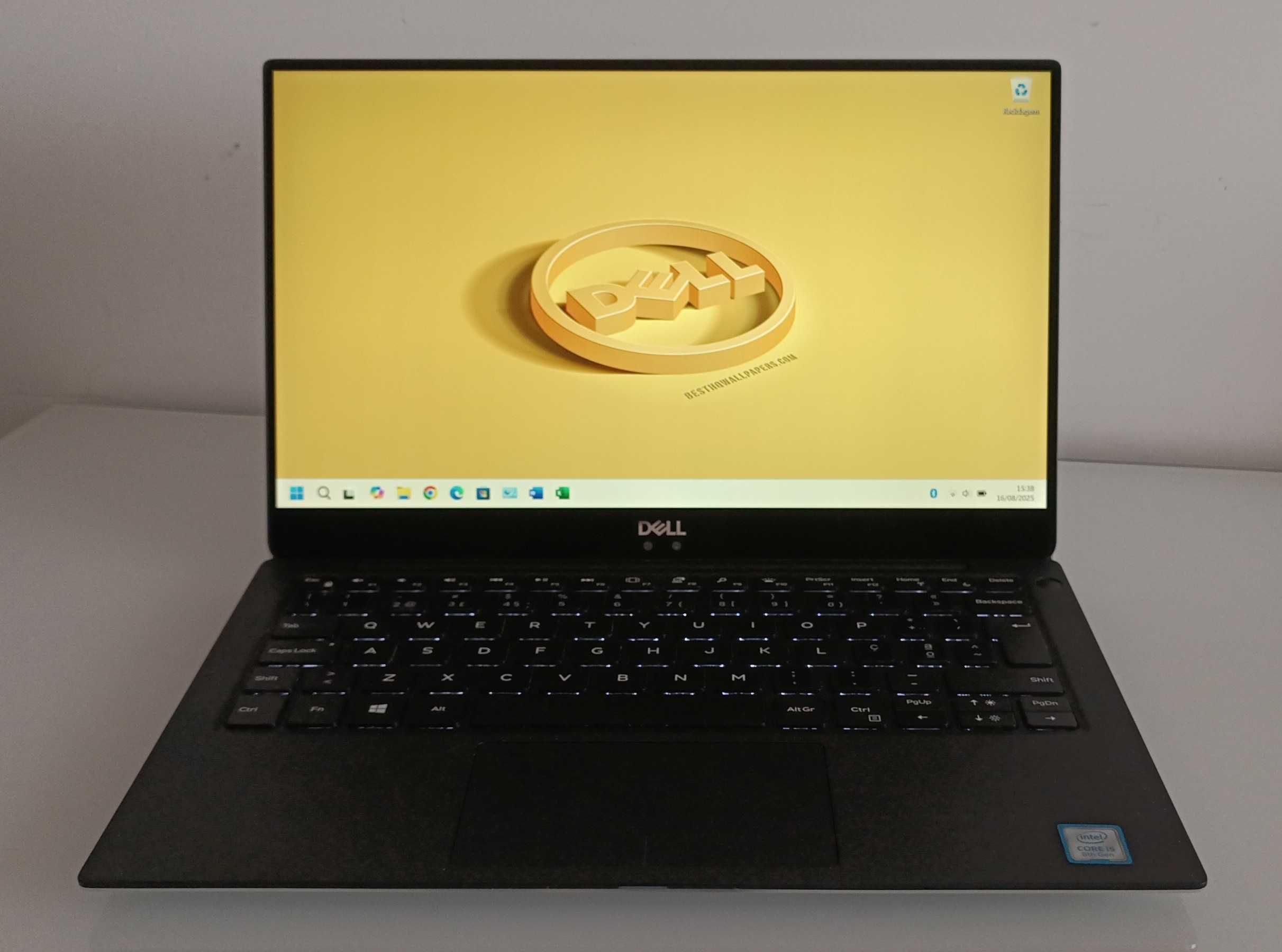 Dell XPS 13 9370 - Ecrã 13.3' FHD/Core i5/SSD NVME/8GB RAM