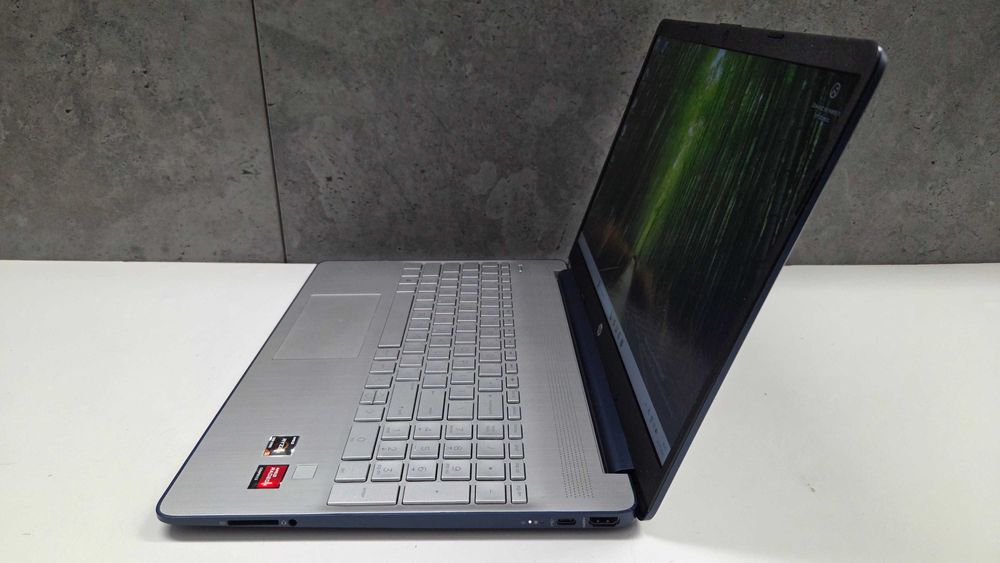 Laptop HP 15s-eq Ryzen 5 5500U ram 16GB dysk 256SSD AMD Radeon FHD IPS