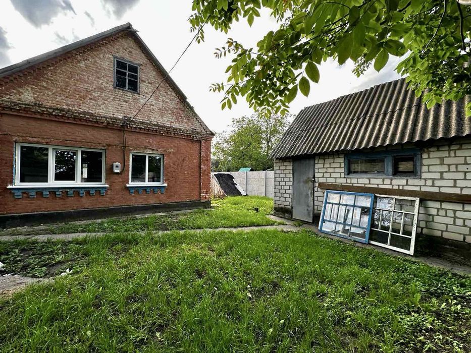 Продам будинок  в смт.Гребінки/Є-відновлення