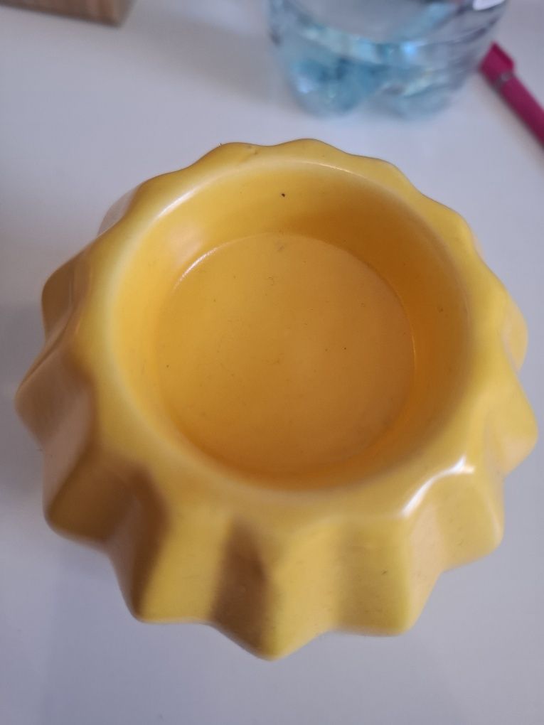 Nowoczesny świecznik ceramiczny