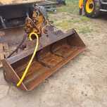 Łyżka skarpowa hydrauliczna uchylna 200cm