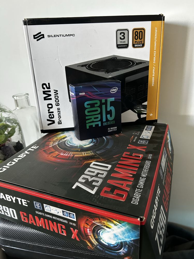 Sprzedam komputer owy zestaw plyta glowna procesor i5 9600k