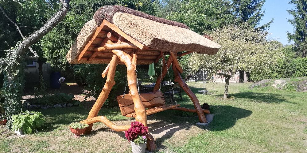 Altany trzcina, strzecha Dach trzcina. huśtawki  bal. Altana strzecha