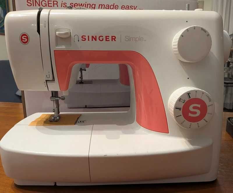 Máquina de costura Singer Simple 3210_NOVA
