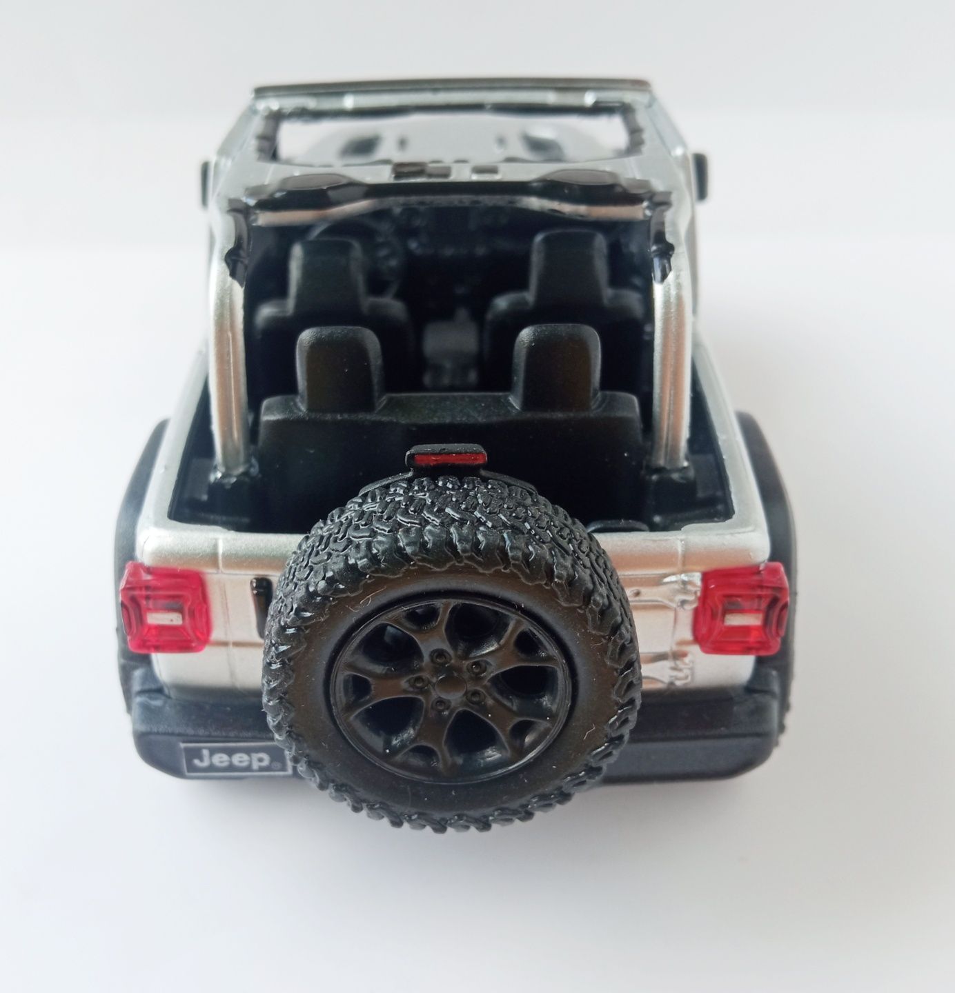 Jeep Wrangler Rubicon kinsmart die cast model