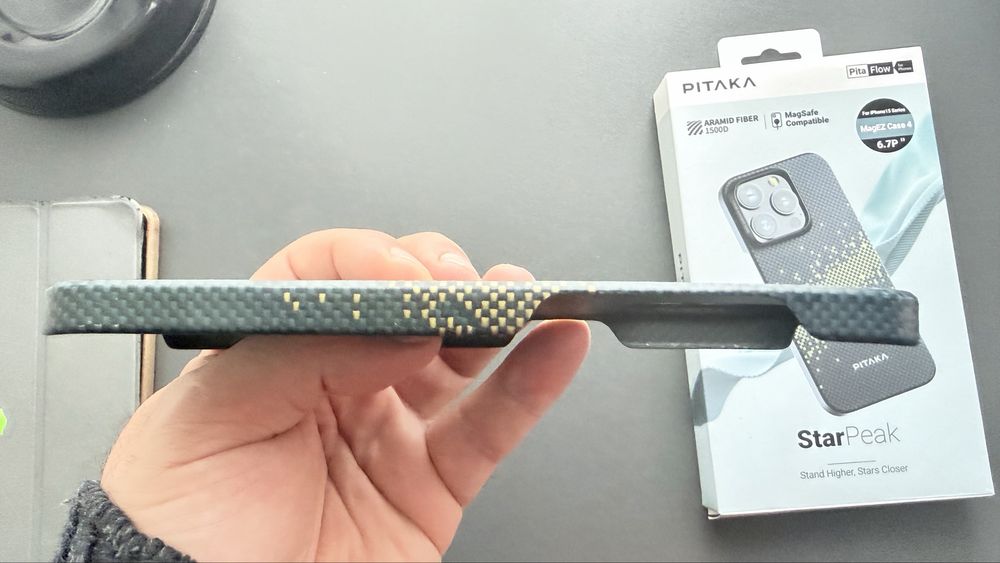 Чехол PITAKA на  iphone 15 pro max