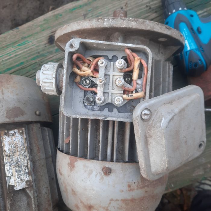 Дродам двигуни 0,75 кіловат. 920 обиртів