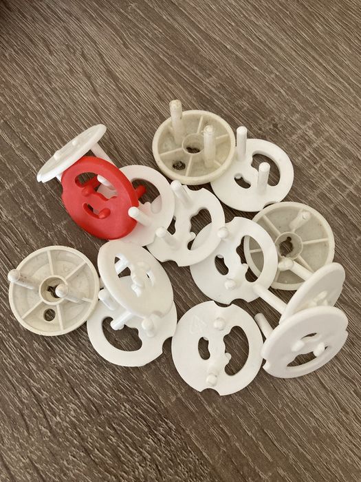 Oddam zabezpieczenia gniazdek