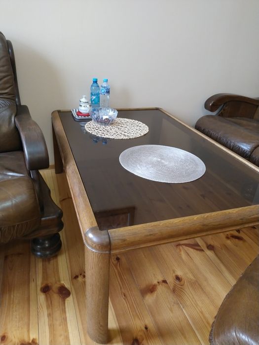 Sprzedam wypoczynek skórzany wraz ze stołem