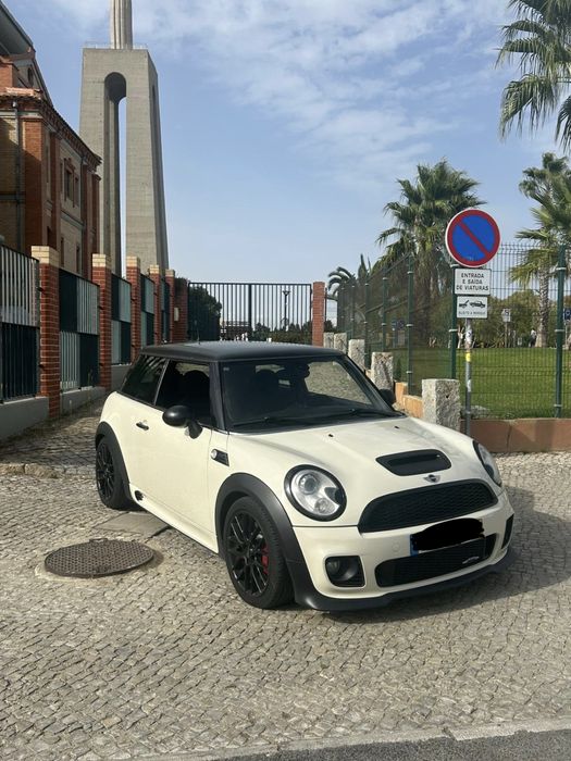 Mini John Cooper Works 211 cvs