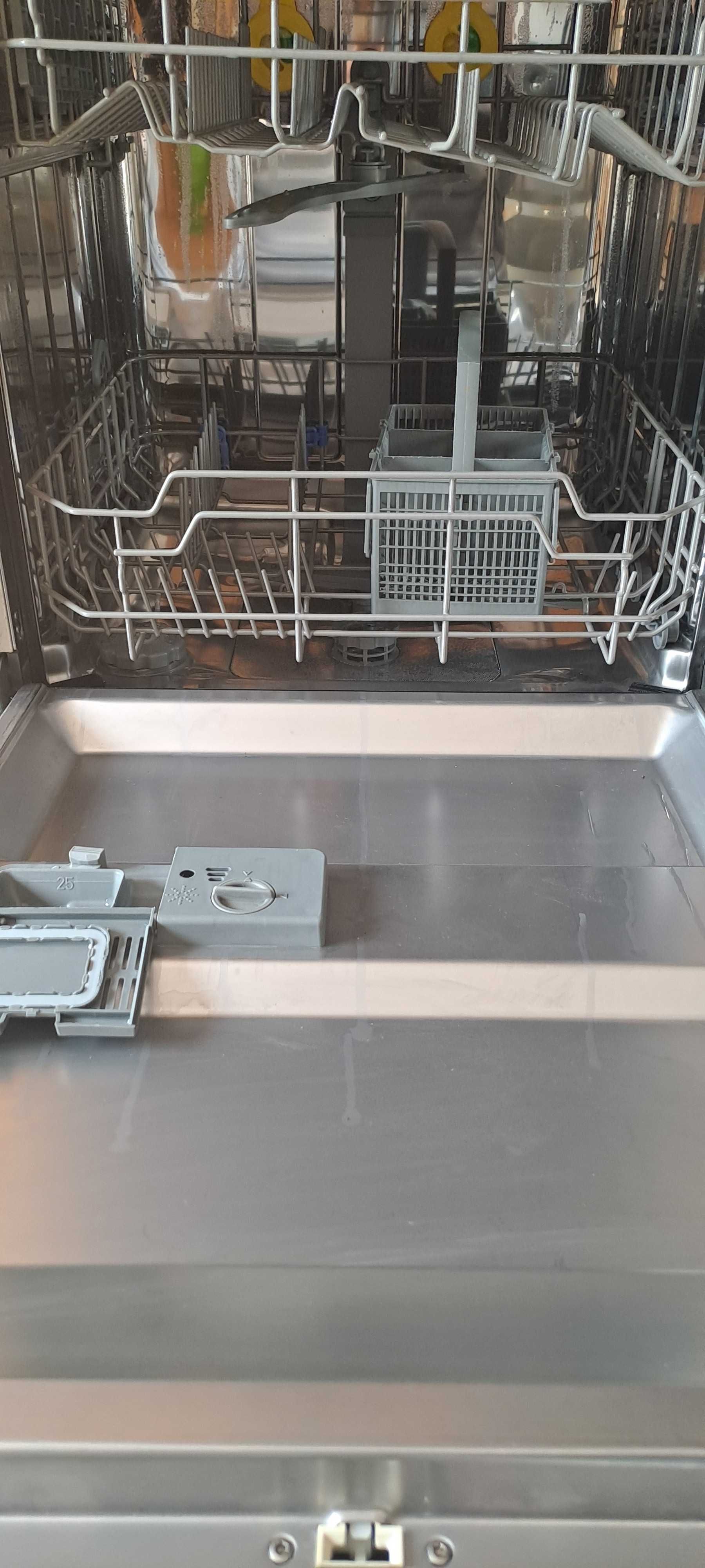 Máquina de lavar louça DAEWOO