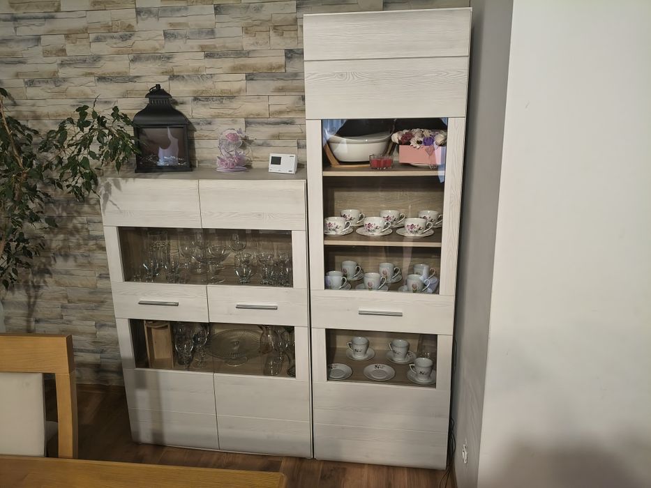 Meble zestaw RTV + półki  + komoda