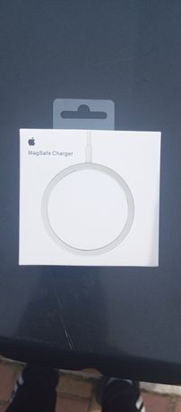 MagSafe - бездротовий зарядний пристрій