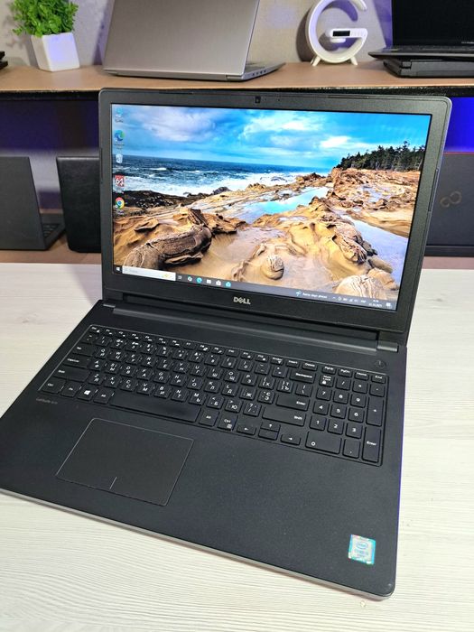 Ноутбук Dell 3570/i5-6200U/8 Gb/SSD 128 Gb/Intel HD Graphics 520