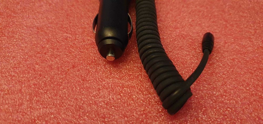 Ładowarka samochodowa  oryginalna Nokia DC - 4