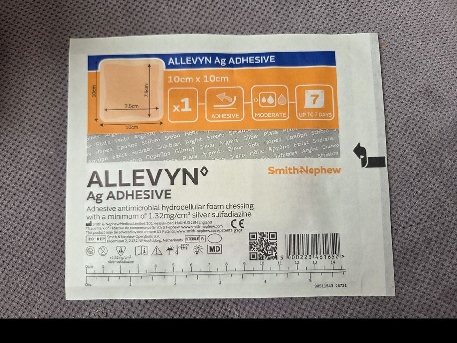 Opatrunki Allevyn Ag Adhesive 10 x 10 cm