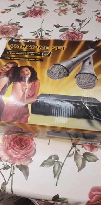 Sprzedam zestaw do karaoke 100 zł.