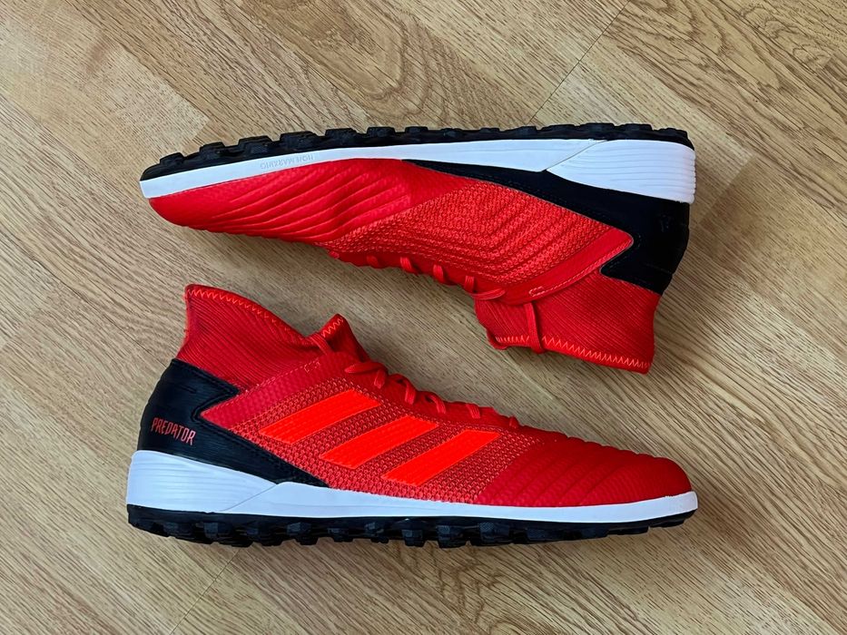 Сороконожки Adidas оригінал 45,5 розміру