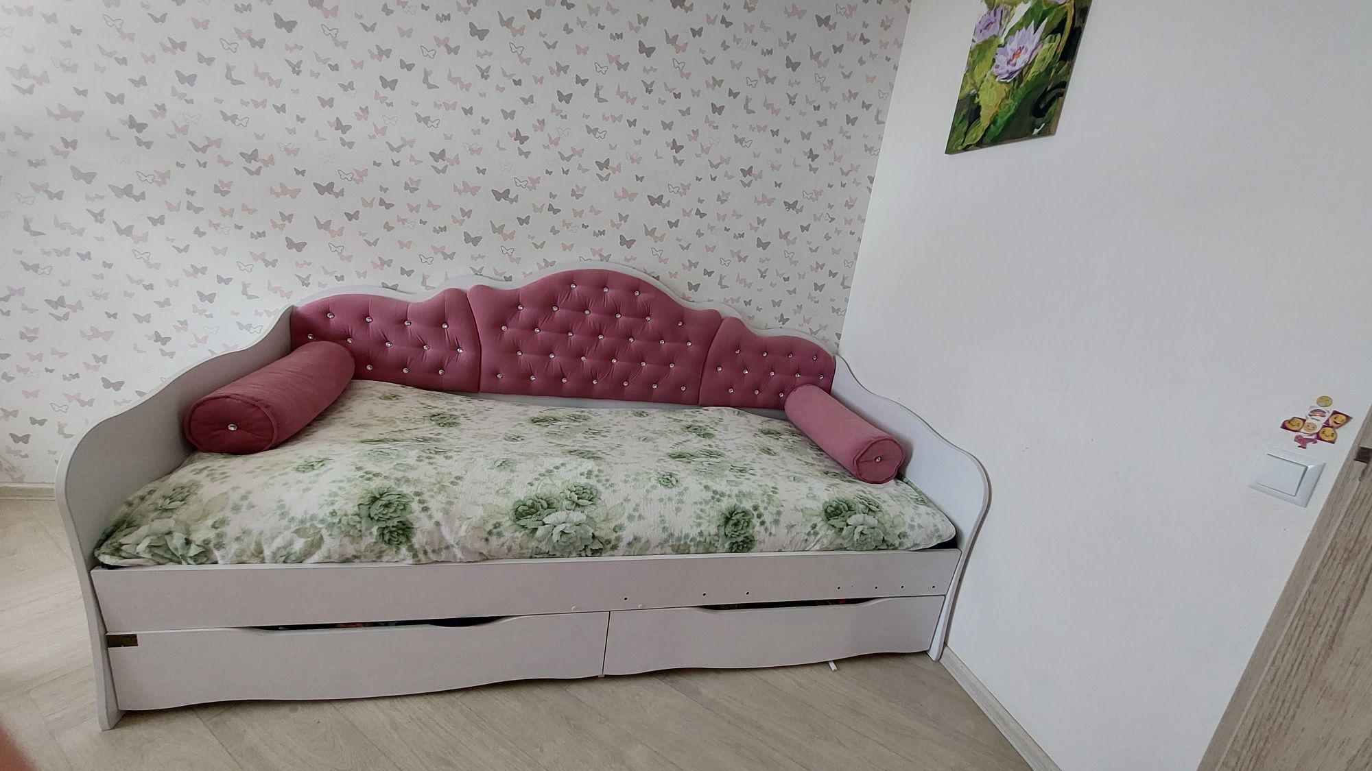 Кровать для девочки.