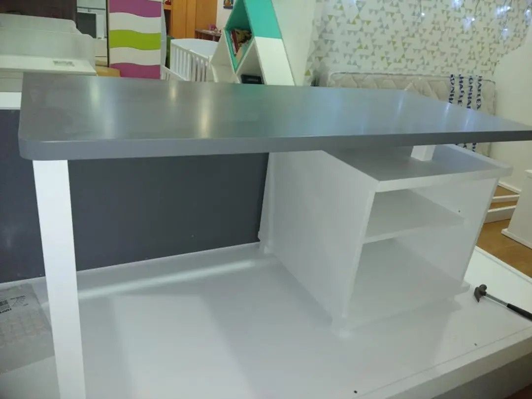 Berço transformável lacado