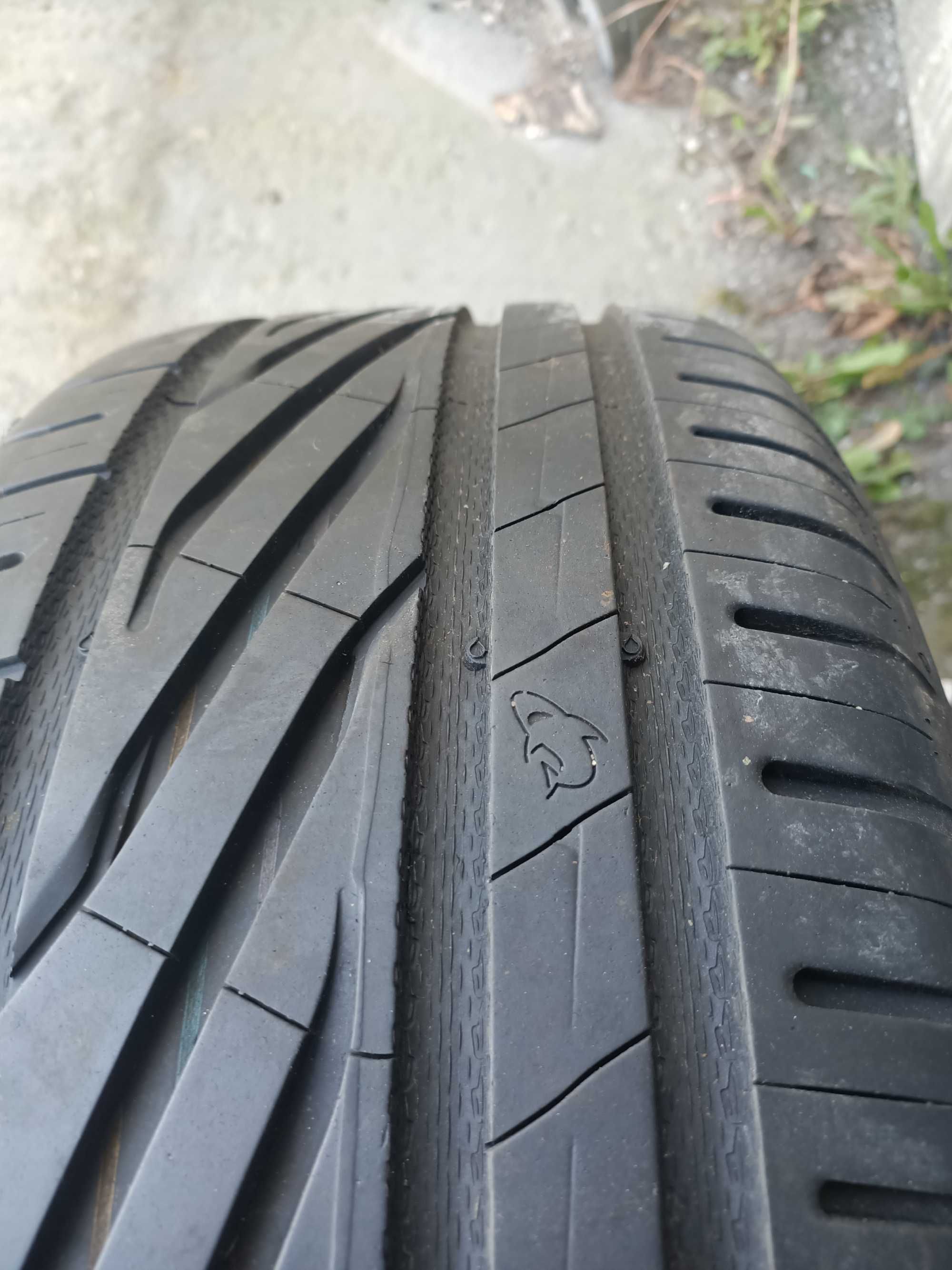 Koła Audi 17 z oponami Uniroyal 225/55/17 w b.dobrym stanie