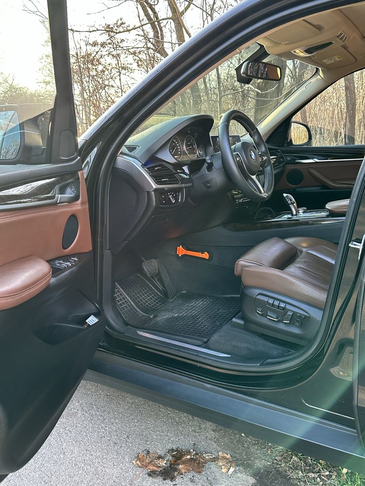 Продам своего BMW X5 F15 30d 2013 года