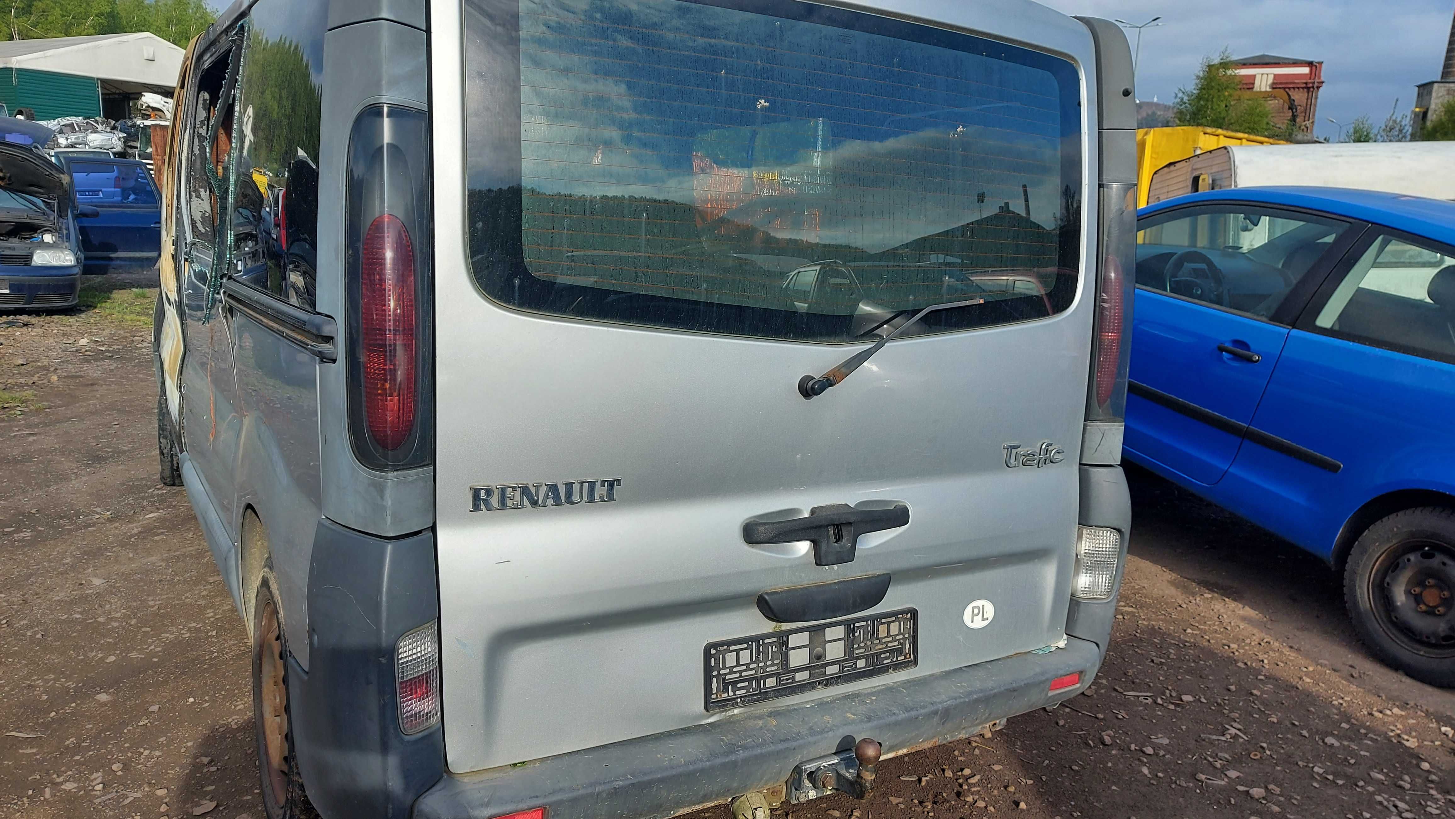 Renault Trafic II 2 2003' lampa przednia FV części/transport/dostawa