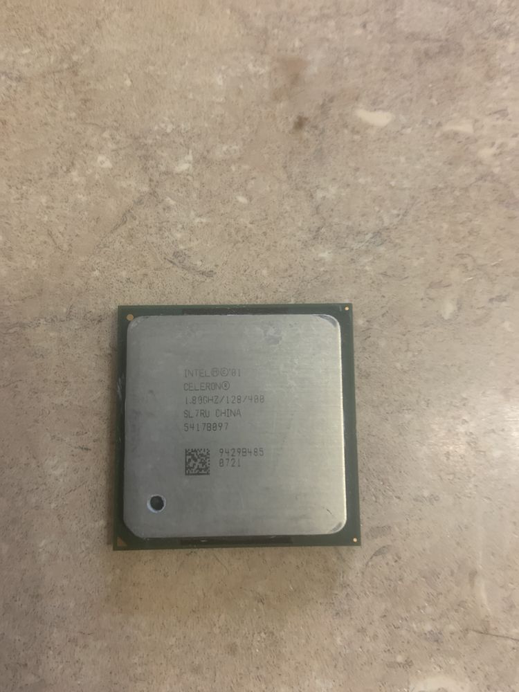 Процесор Celeron 1.8Hgz