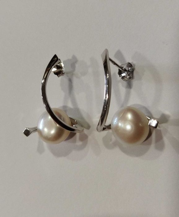 Par de brincos ouro branco, 19.2k