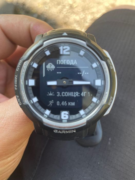 Смарт-часы наручные Garmin Instinct Crossover