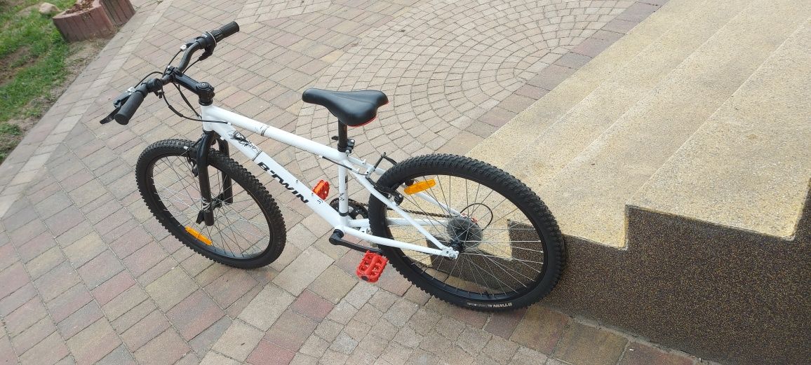 Rower Btwin 300 rockrider kross młodzieżowy 24' kola