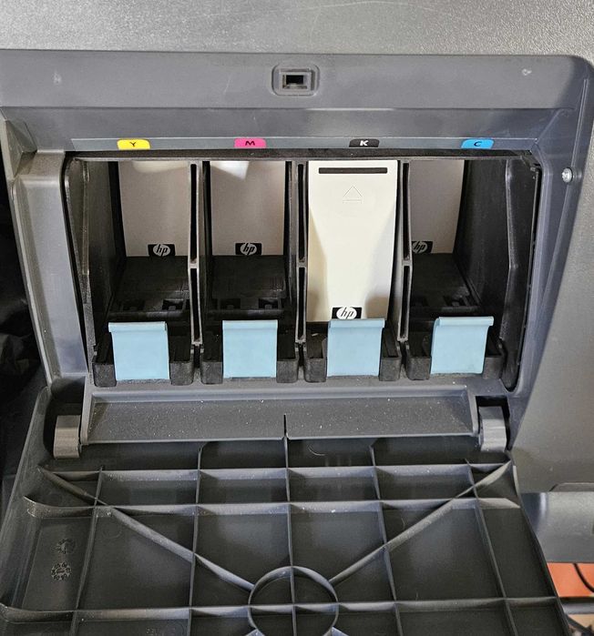 HP Designjet 4000 42-calowy ploter A0 2400x1200 zamiana !