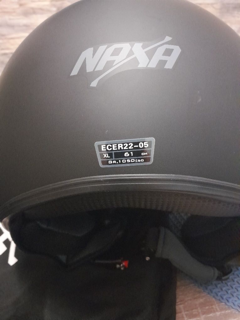 Kask na motor Naxa