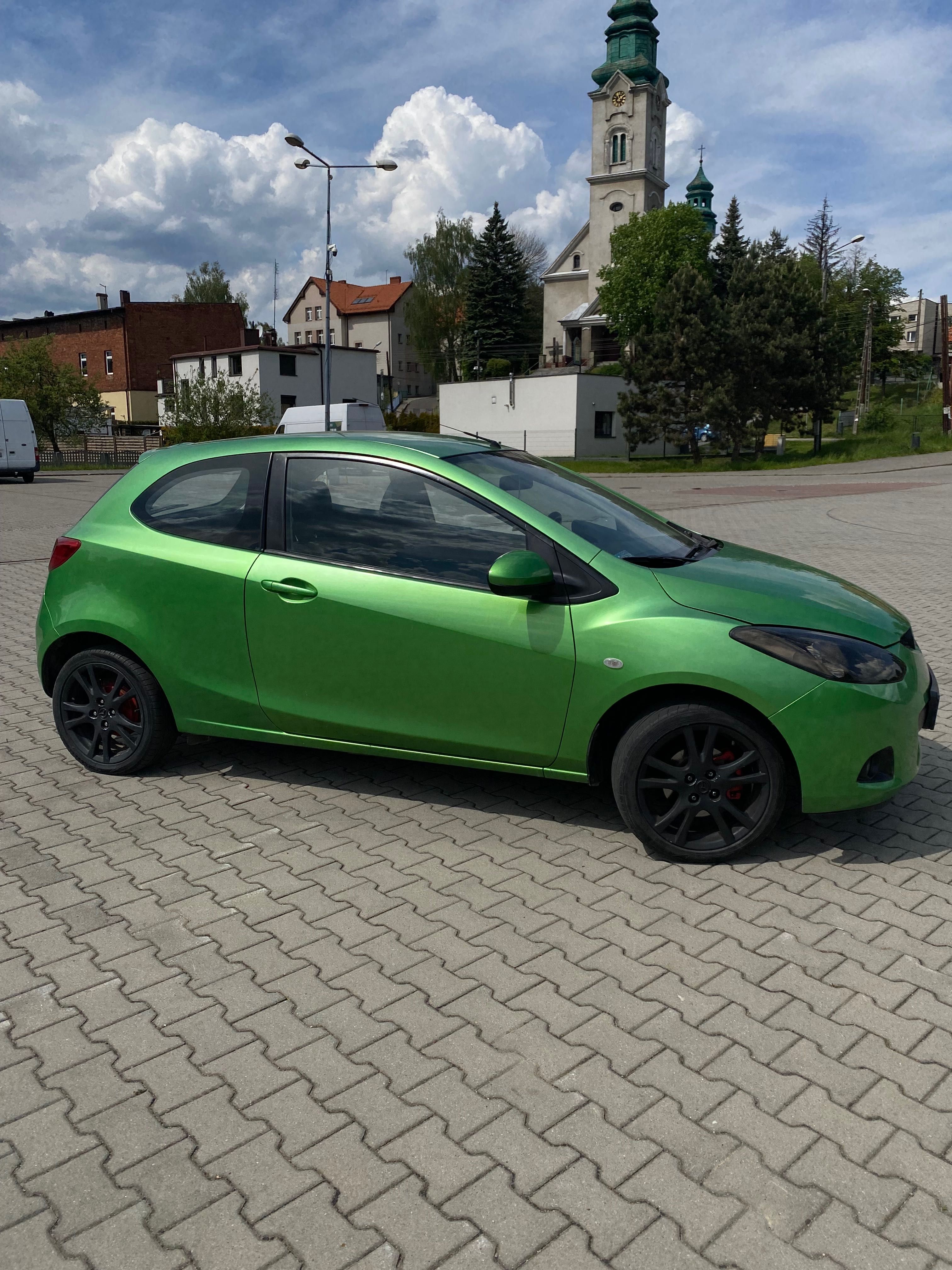 Mazda 2 exclusive