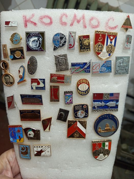 Продам значки Авиация оптом.