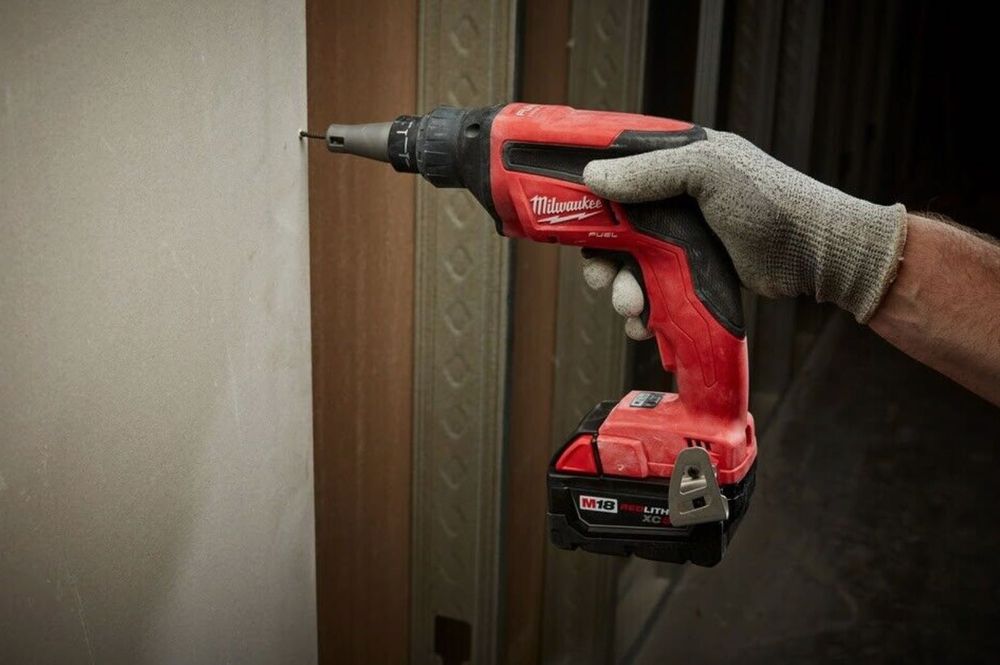 Безщітковий шуруповерт по гіпсокартону Milwaukee M18 FUEL™ 2866-20