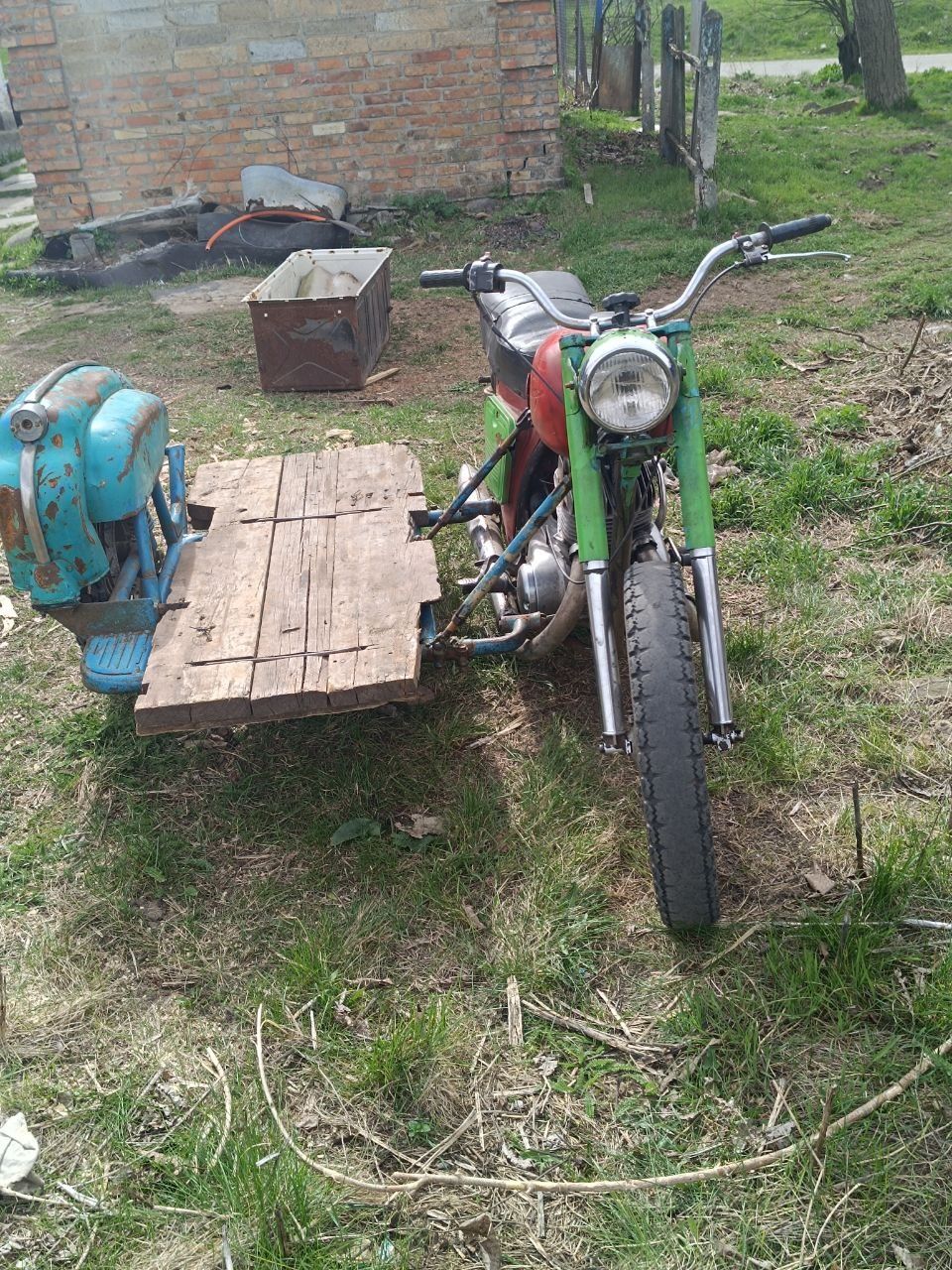 Продам мотоцикл Иж планета 3 и 2